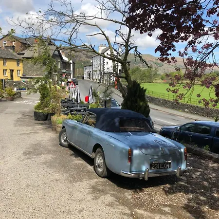 The White Lion Hotel *